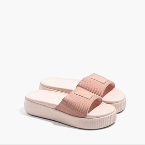 NIB PUMA Bold Platform Pink Pearl Pool Slides Slippers sz 9.5